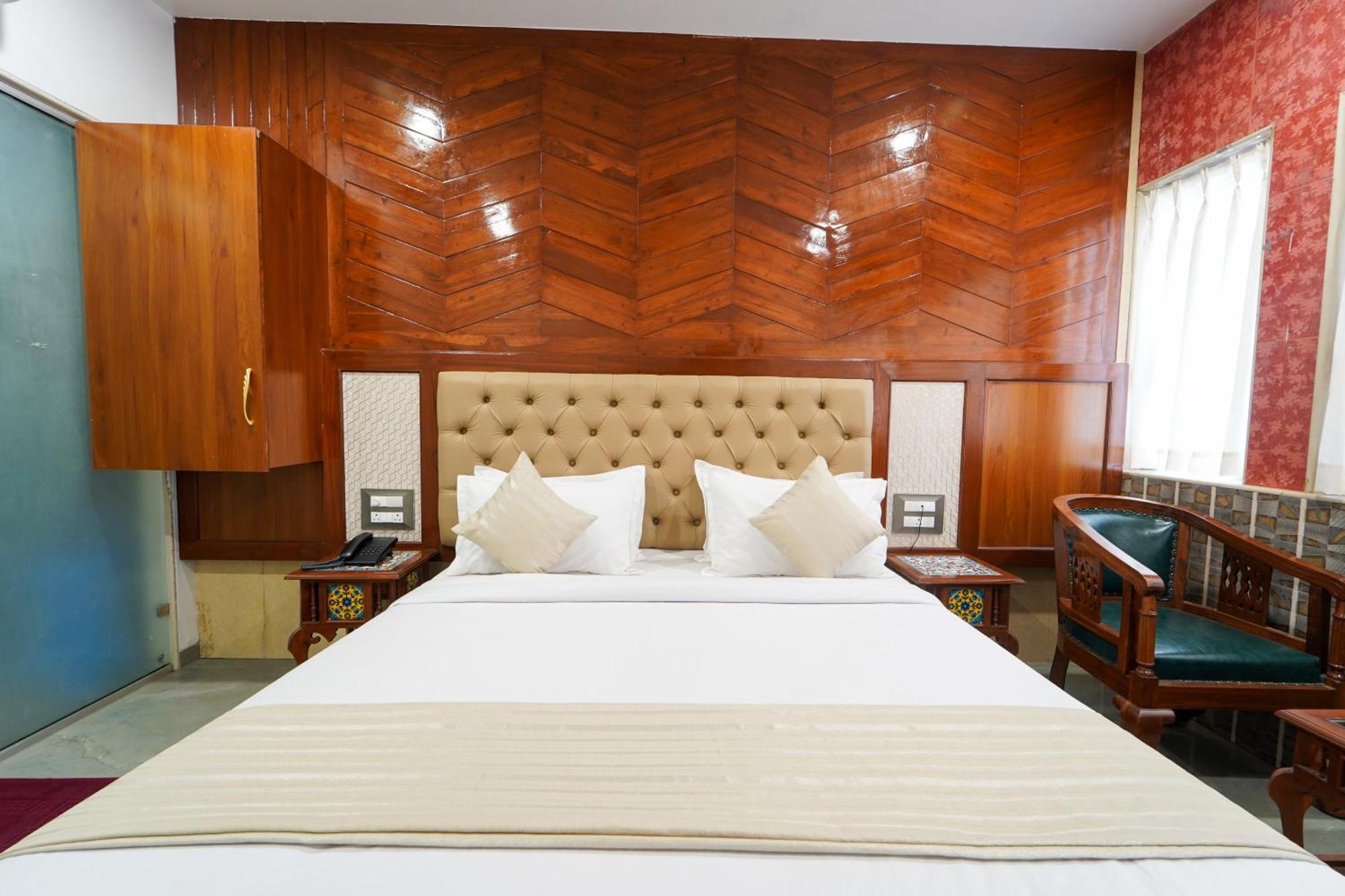 Hotel Bright Star Mahābaleshwar Εξωτερικό φωτογραφία
